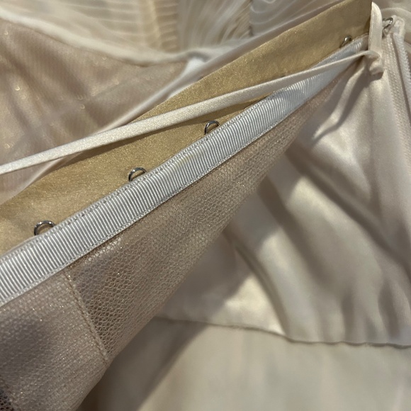 Jenny Packham Silk Bridal Gown - Picture 15 of 16